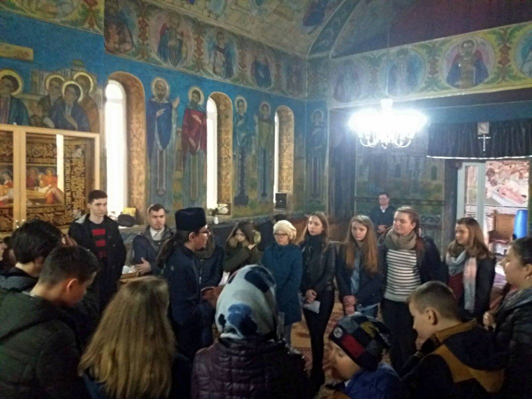 Cateheză demonstrativă la parohiile Dumbrăviţa şi Popeni 21926