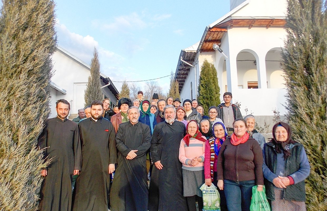 Liturghie şi filantropie în parohiile oltene 21856