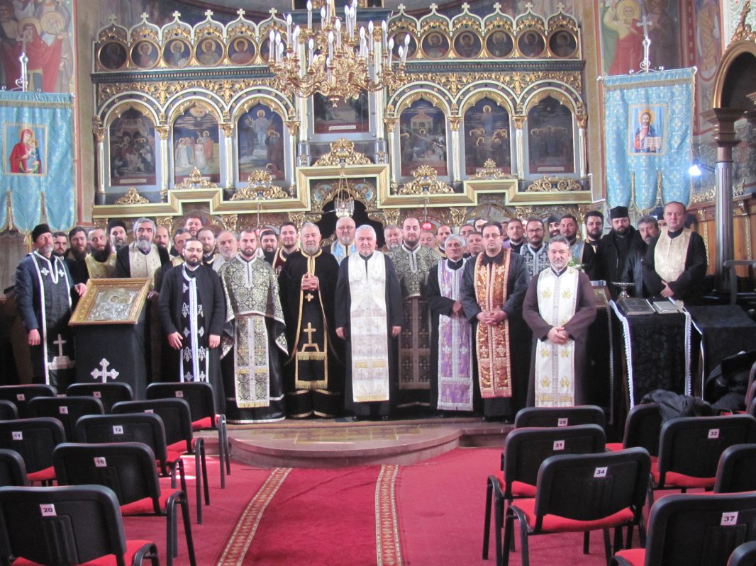 Şedinţă lunară a preoților din Protopopiatul Făget 21867