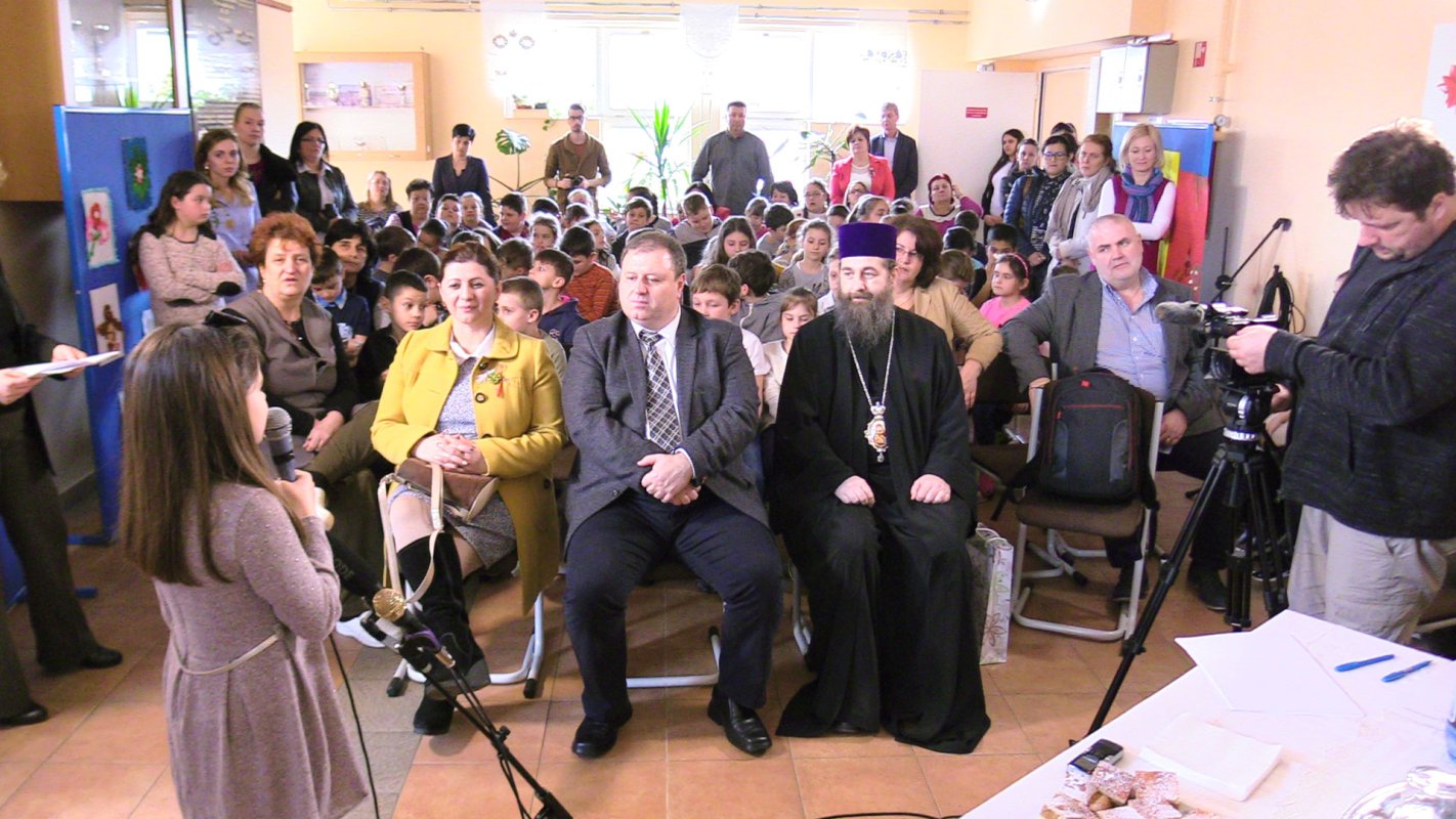 Concurs la școala românească din Micherechi 21819