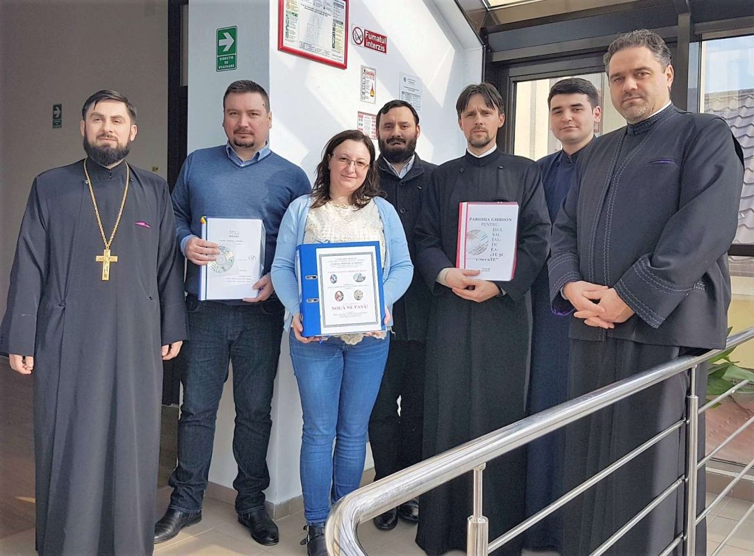 Concursul „Unirea: libertate şi unitate“ în protopopiatele Bacău şi Roman 21757