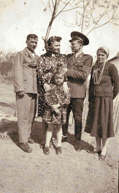 Cine uită nu merită. Istoria deportaților basarabeni 21772