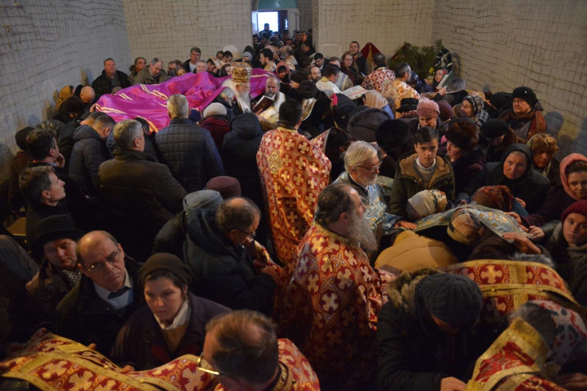 Binecuvântare arhierească la Mănăstirea Piatra Sfântă - Tărâţa 21628