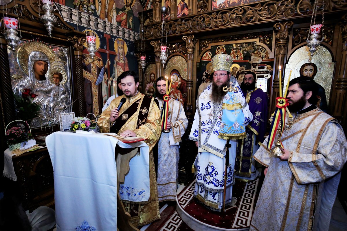 Slujiri arhiereşti în Duminica a 4-a din Postul Sfintelor Paşti 21638