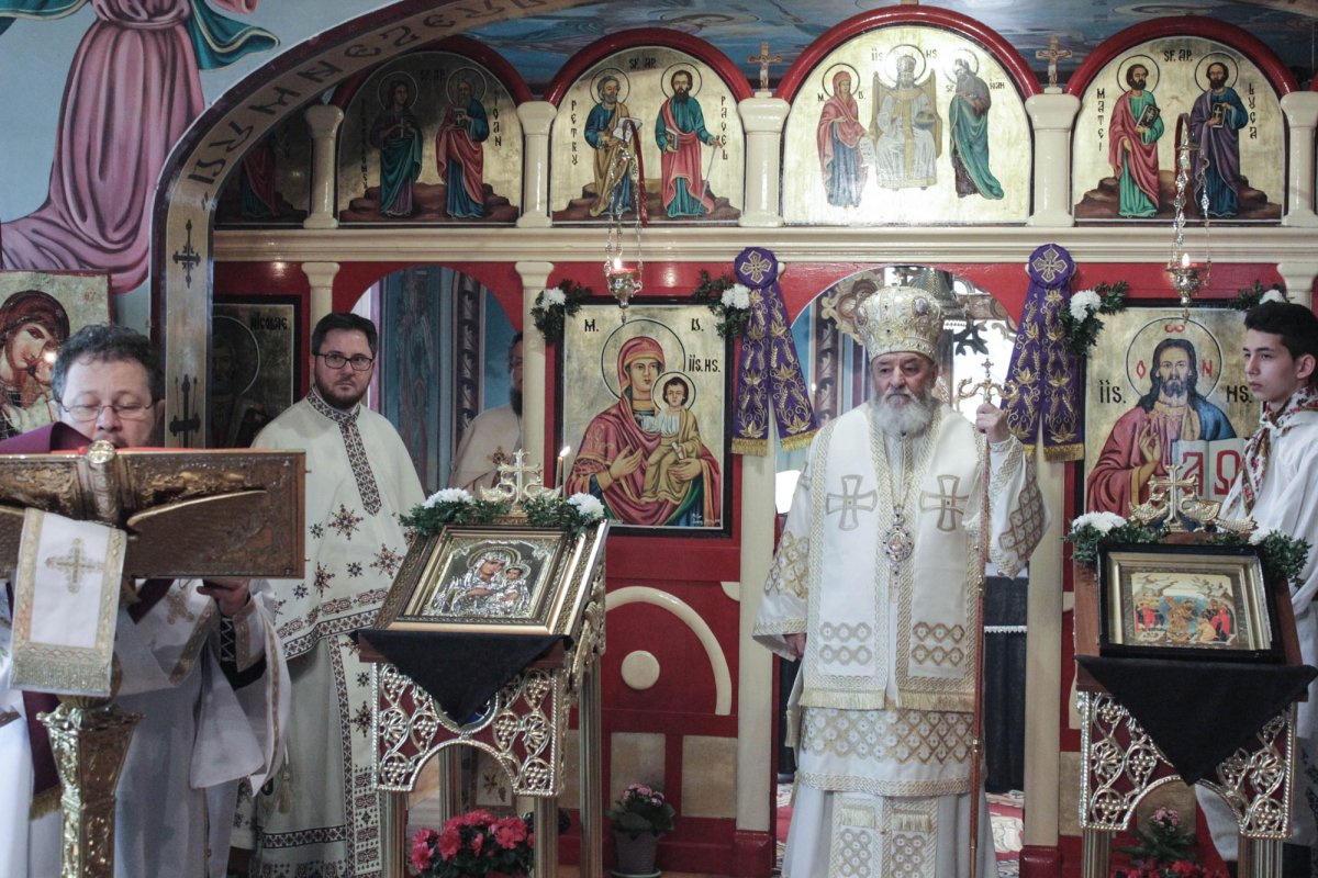 Slujiri arhiereşti în Duminica a 4-a din Postul Sfintelor Paşti 21642