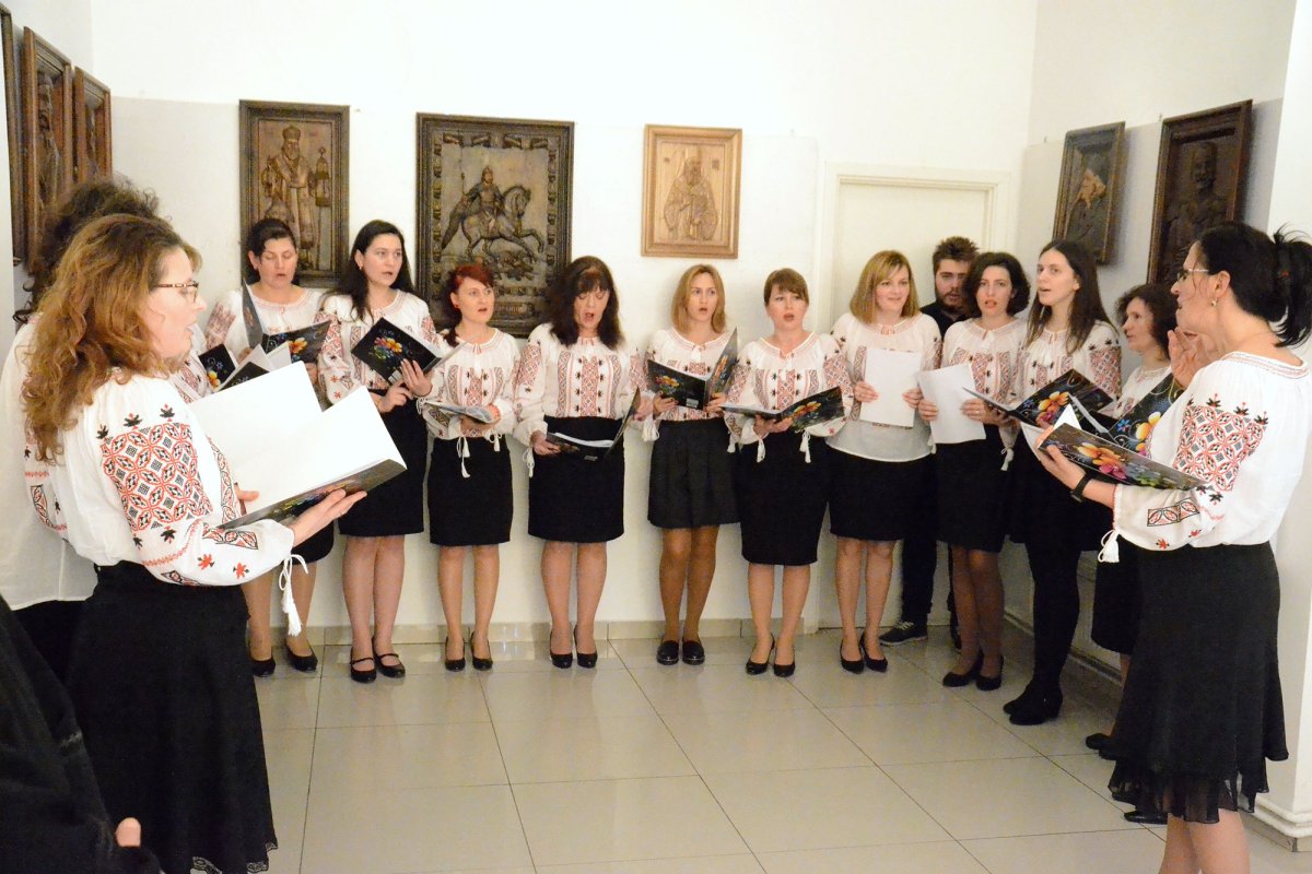 Expoziție de icoane și portrete în relief la Reșița 21599