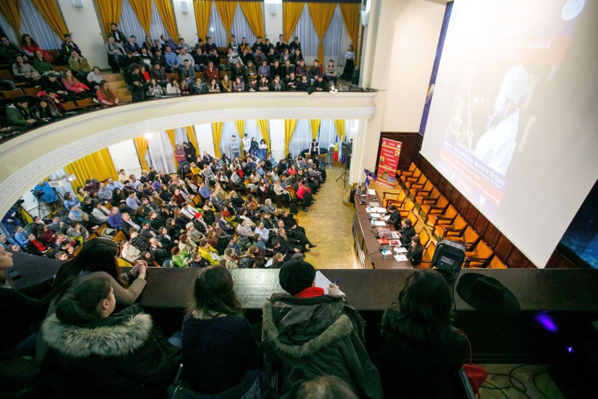 Conferinţă ASCOR Iaşi susţinută de PS Episcop Macarie 21513