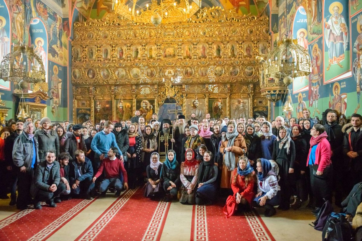 PS Macarie: „Rugăciunea ne duce până la poarta raiului, însă milostenia ne trece dincolo“ 21511