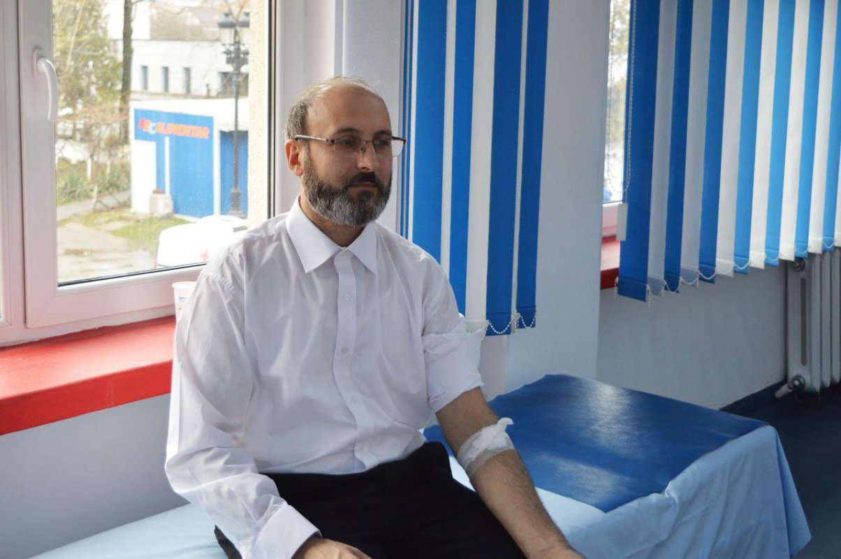 Zeci de preoţi au donat sânge la Alba Iulia 21494
