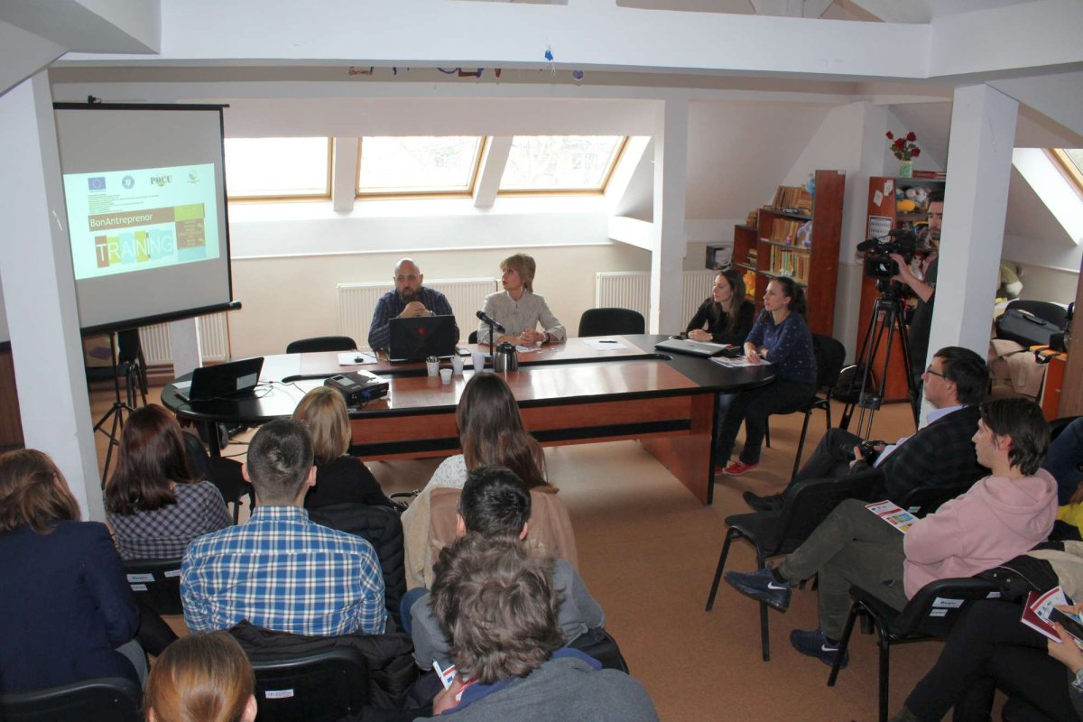 Lansarea proiectului „BonAntreprenor“ la Fundaţia „Solidaritate şi Speranţă“ Iaşi 21439