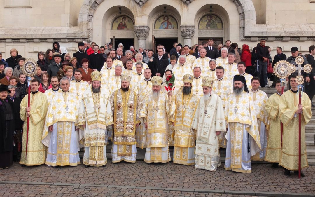Comunicat de presă: 12 ani de la reînființarea Mitropoliei Clujului 21392