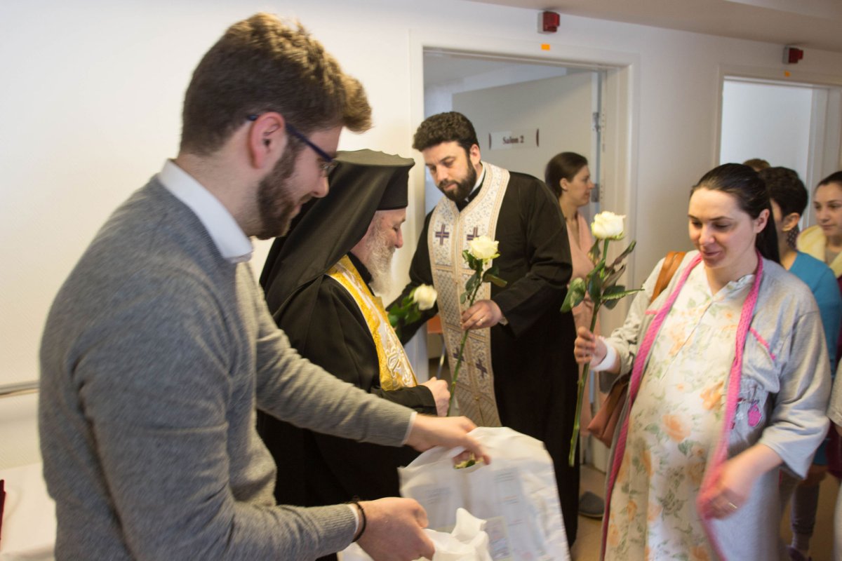 Mămicile de la Maternitatea din Sibiu au fost binecuvântate 21386