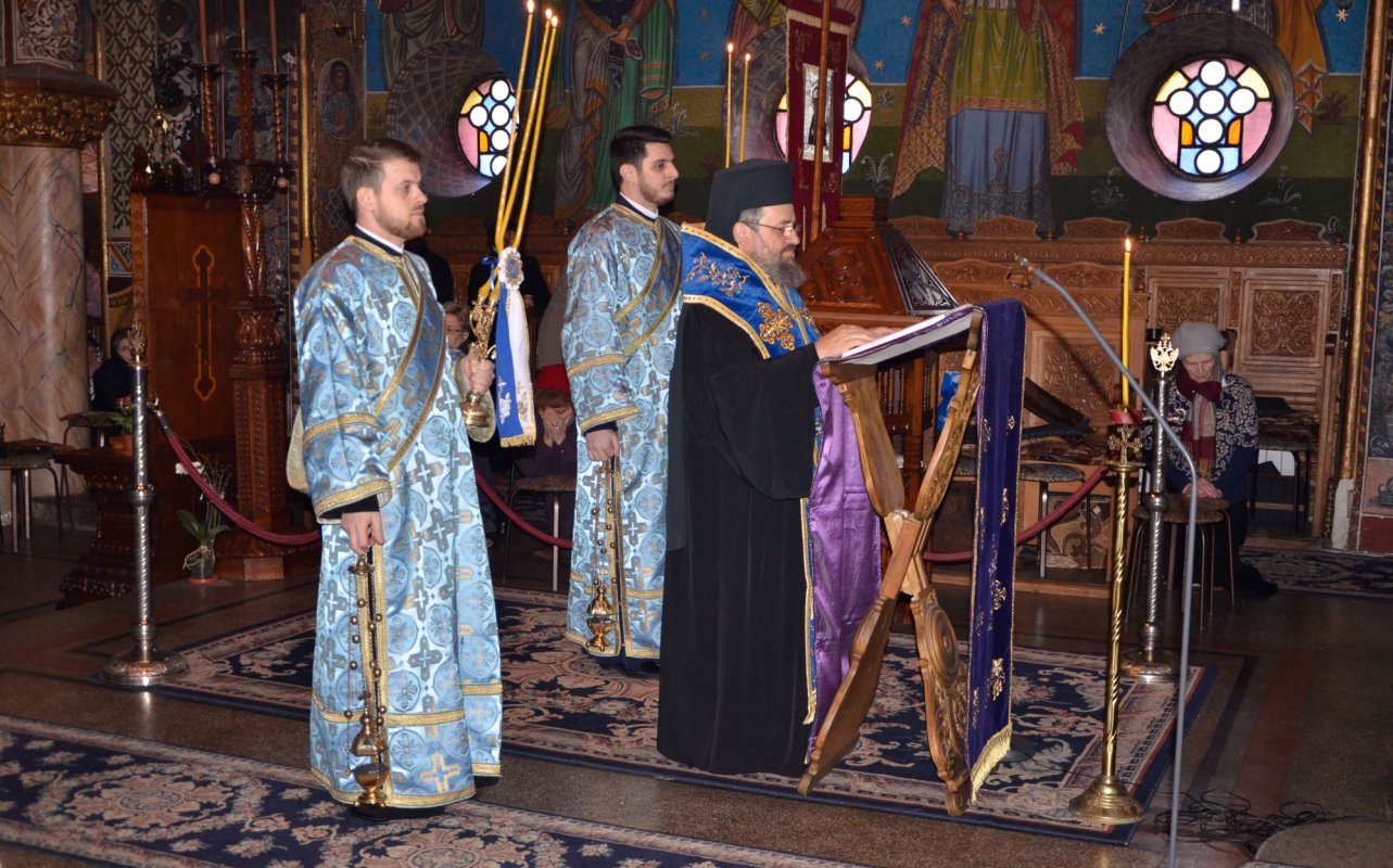 Slujiri arhierești în săptămâna a 5-a din Postul Mare 21304