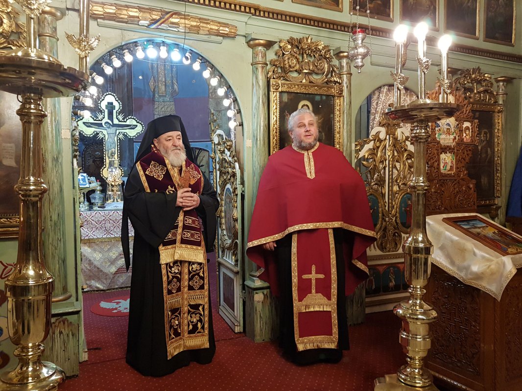 Slujiri arhierești în săptămâna a 5-a din Postul Mare 21306