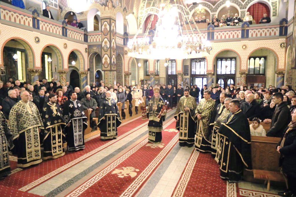 Slujiri arhierești în săptămâna a 5-a din Postul Mare 21307