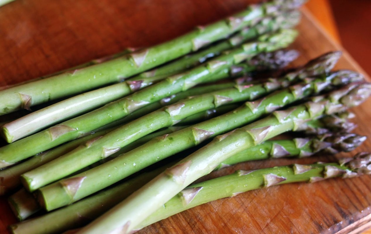 Sparanghelul sau leguma regilor 21348