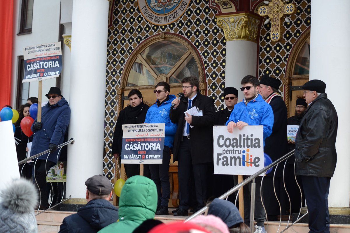 Acţiuni de susţinere a vieţii şi familiei creştine, în oraşele transilvane 21248