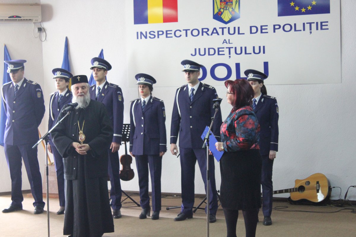 Binecuvântări arhiereşti pentru poliţiştii doljeni 21253