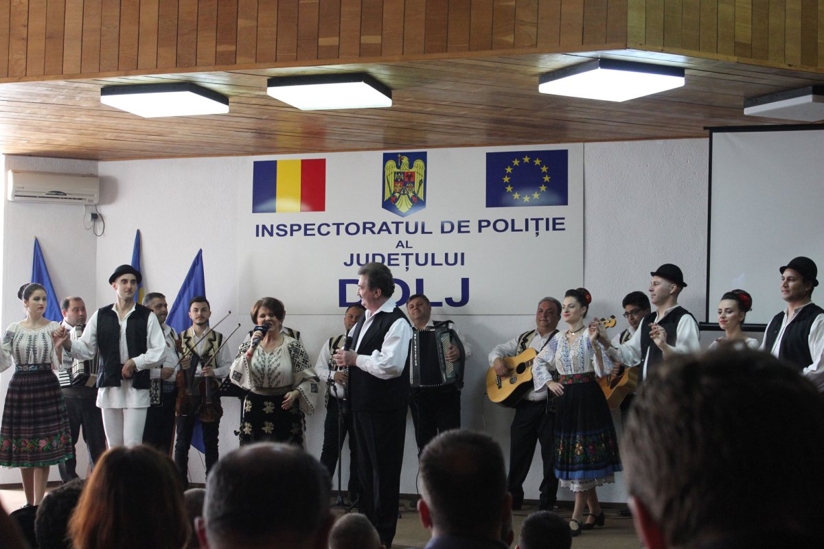 Binecuvântări arhiereşti pentru poliţiştii doljeni 21255