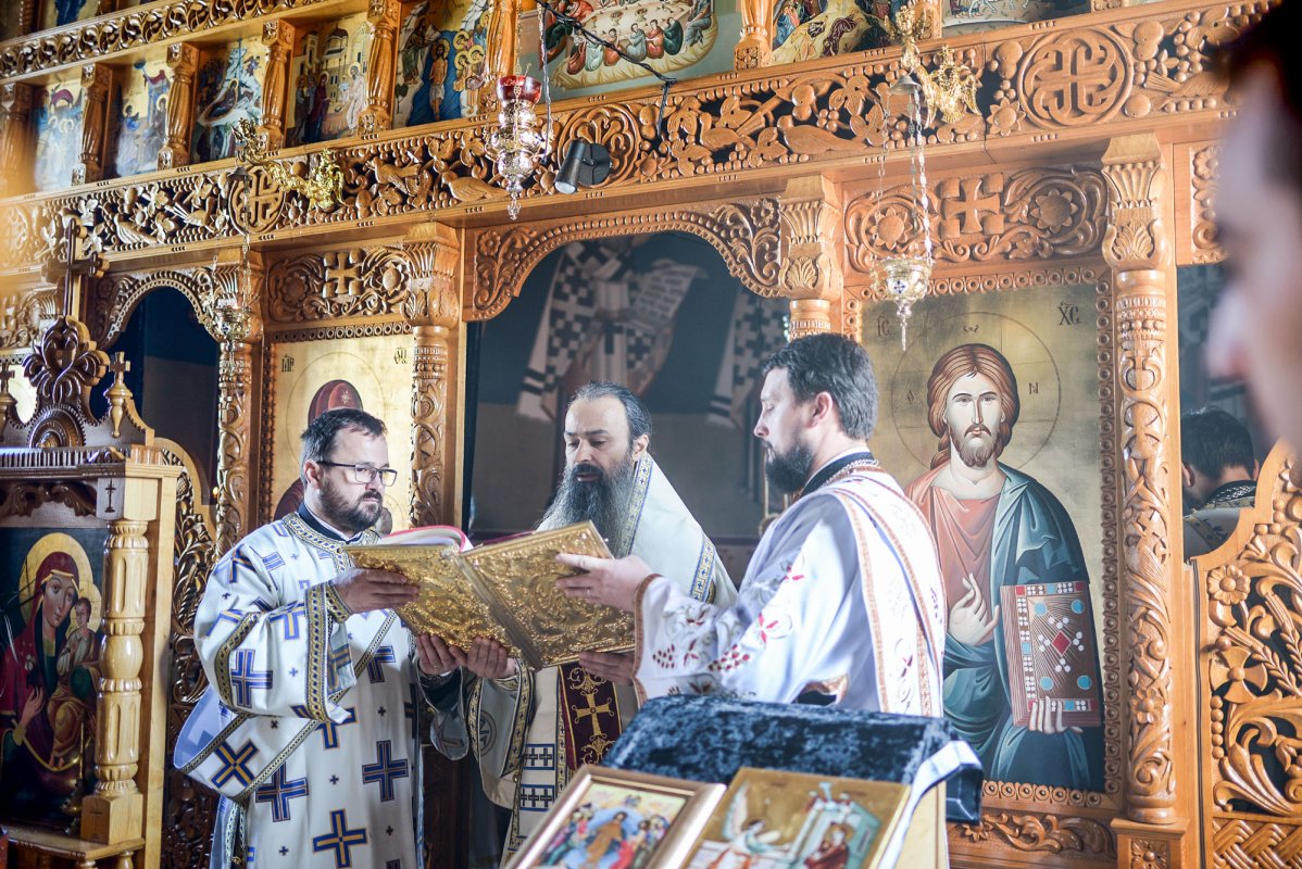 Praznicul Bunei Vestiri sărbătorit în Banat 21259