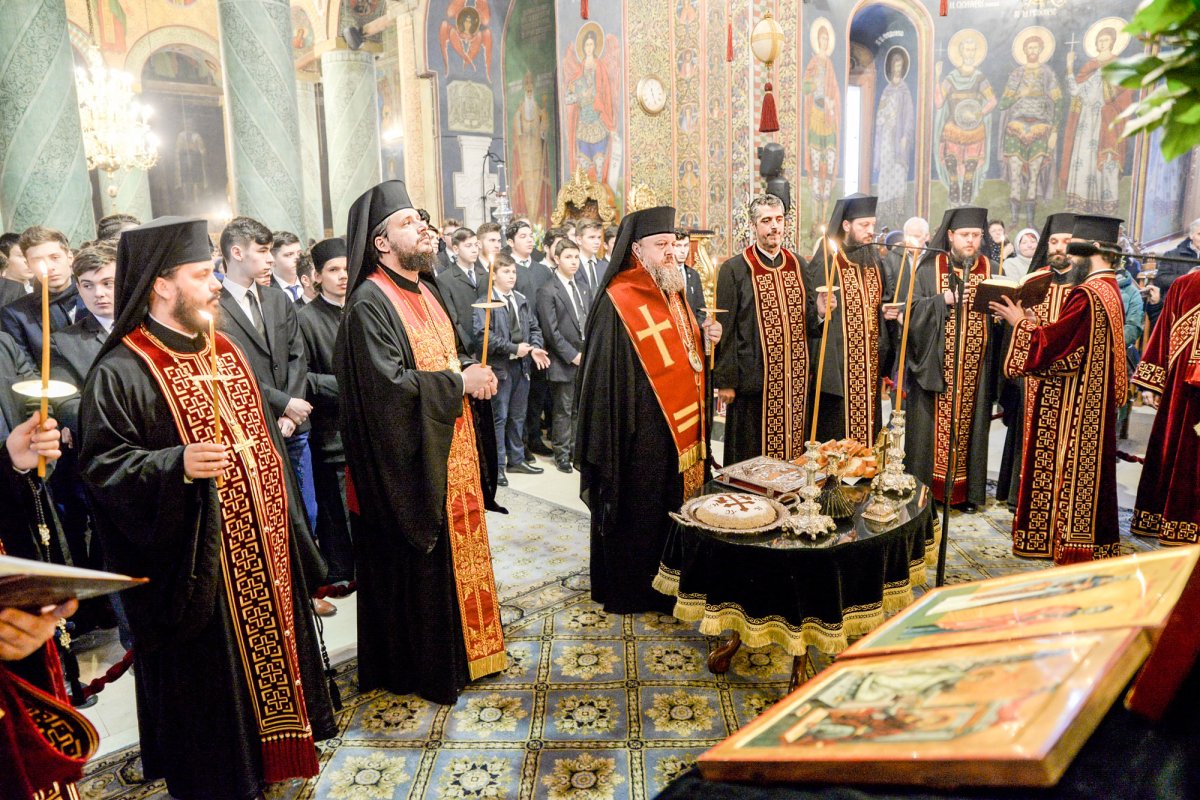 Slujbă de pomenire pentru Patriarhul Justinian 21274