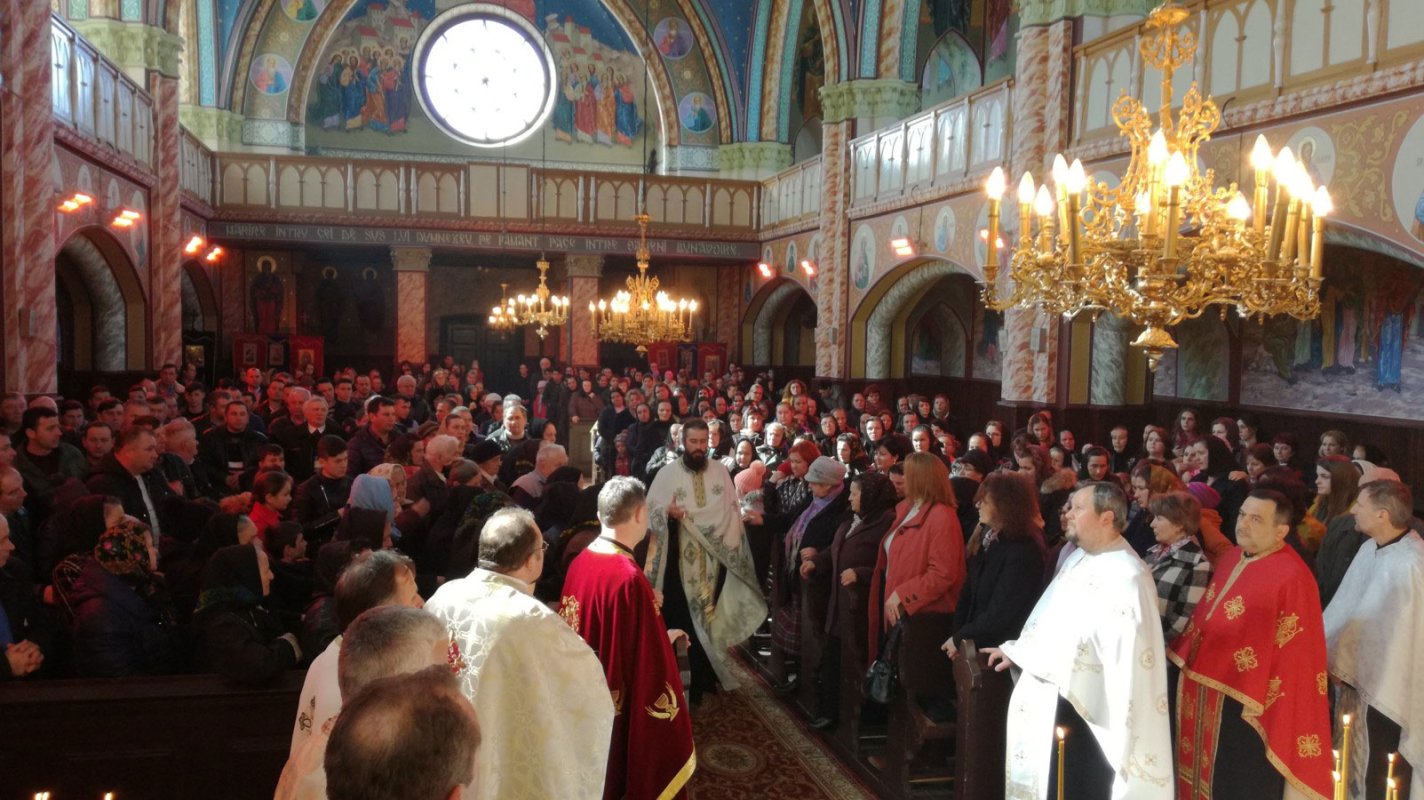 Activităţi misionare şi duhovniceşti în parohii clujene şi bistriţene 21169