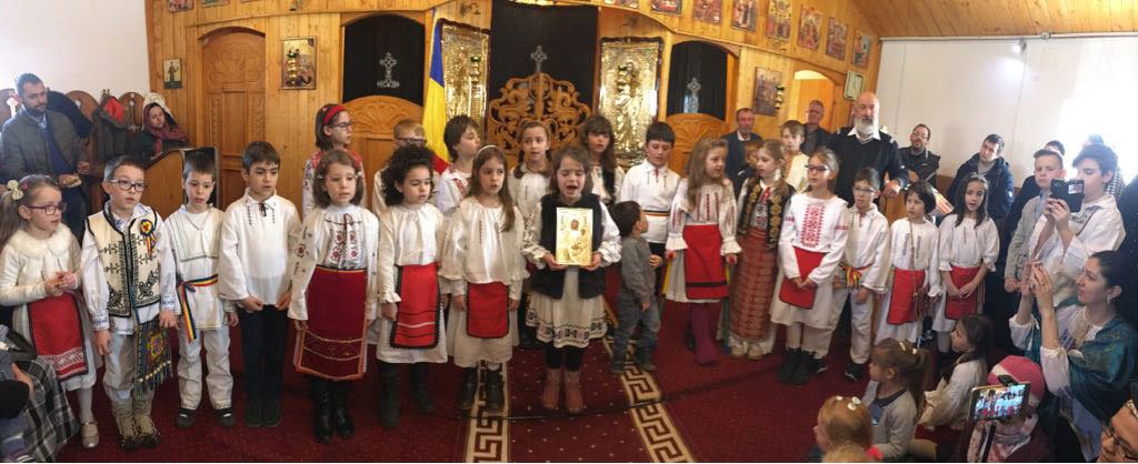 Minirecital susținut de elevii de la Școala Gimnazială „Sfântul Antim Ivireanul” 21186