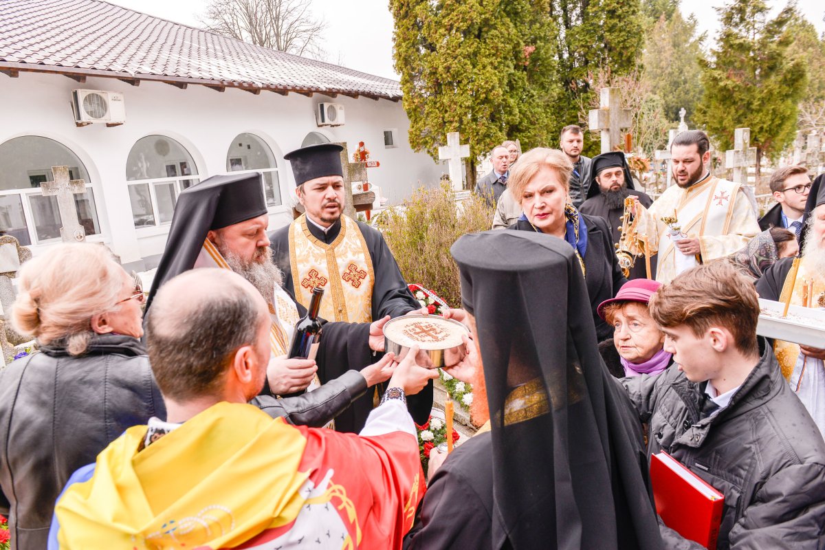 Slujbe de pomenire pentru membrii Sfatului Țării 21204