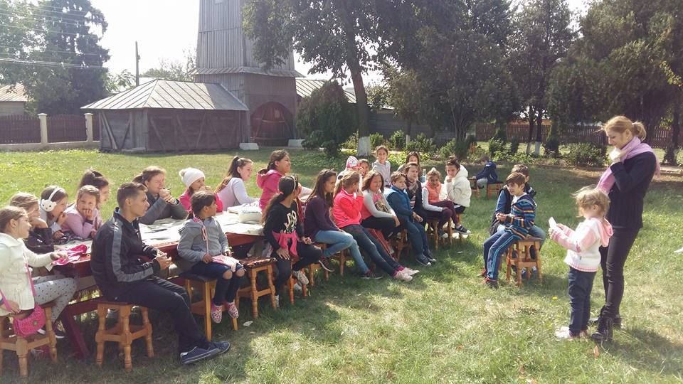 Preoții care văd în copii viitorul parohiei 21031