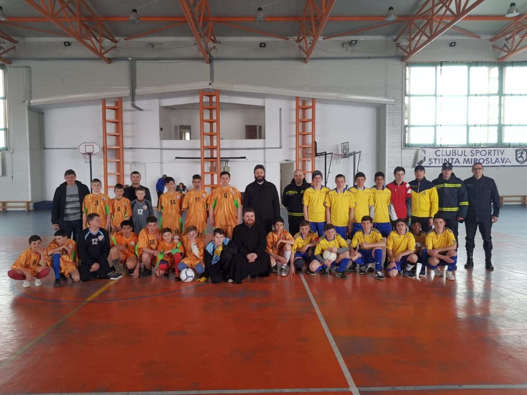 Campionat anual de fotbal între parohii 20948