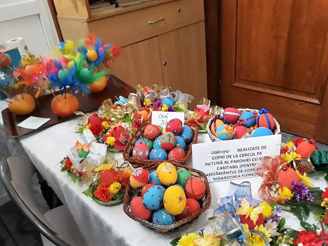 Expoziție filantropică în parohia clujeană „Nașterea Domnului” 20885