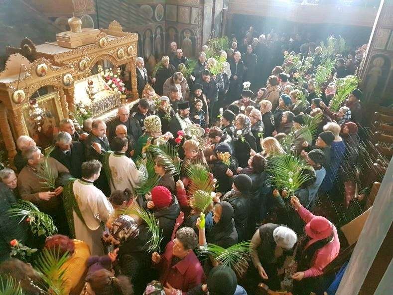 Denia din Sfânta şi Marea zi de Luni, la Roman  20791