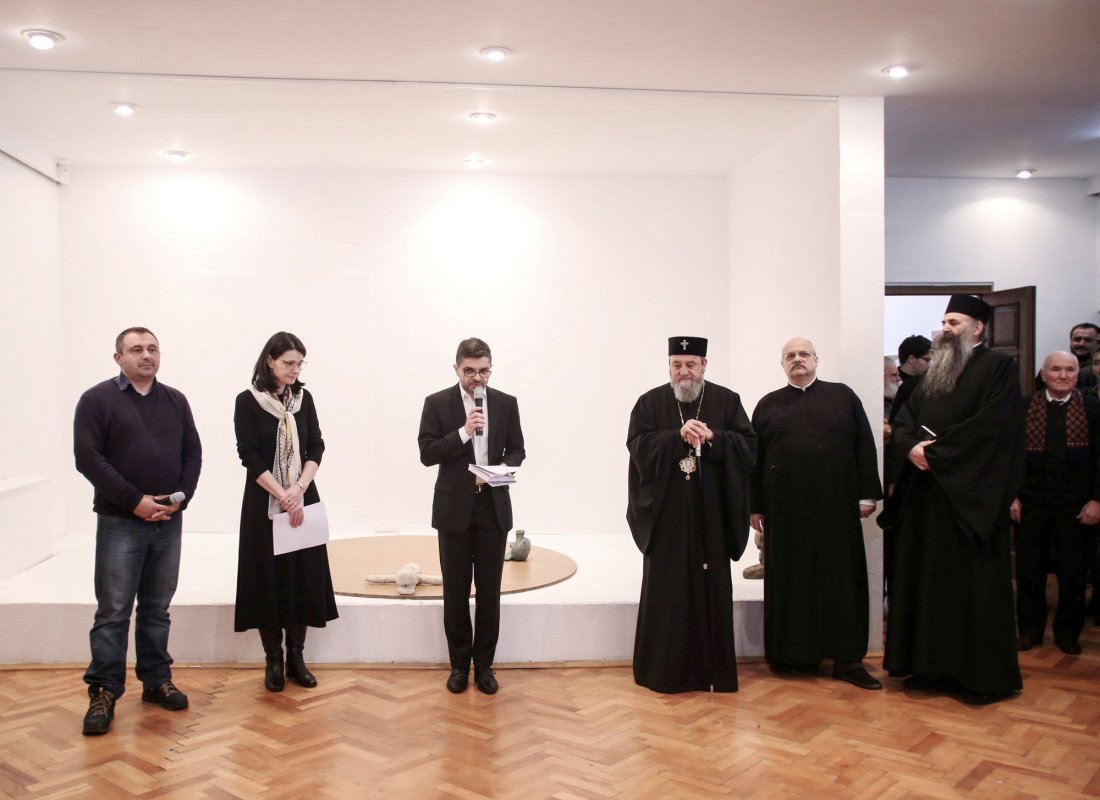Expoziția „Crucea, de la comunitate la comuniune”, vernisată la Sibiu 20811