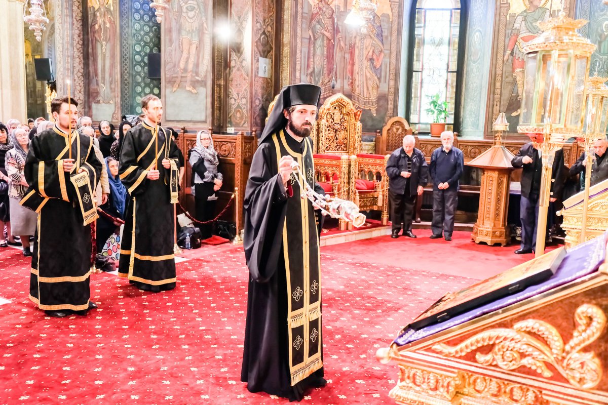 Programul slujbelor la Catedrala Patriarhală în Săptămâna Sfintelor Pătimiri 20824