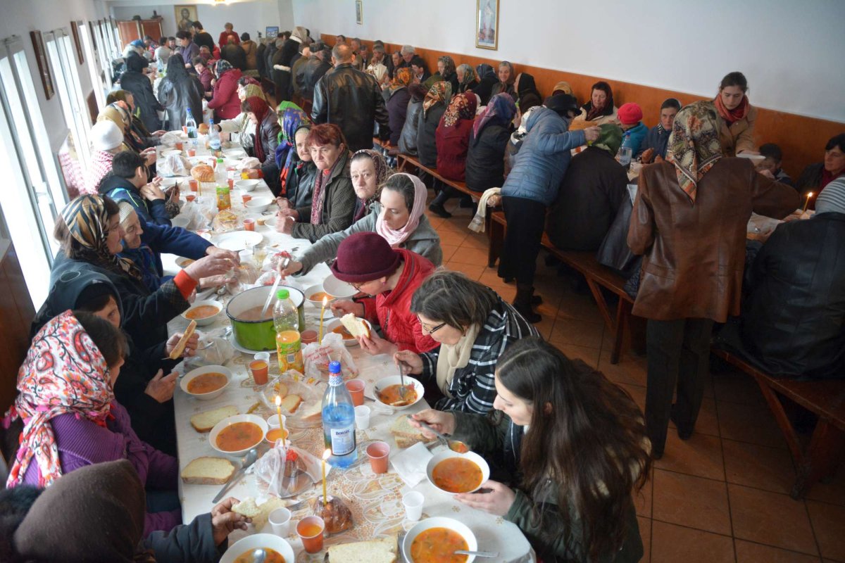 Proiect filantropic în Parohia Buhalniţa - Neamţ 20739