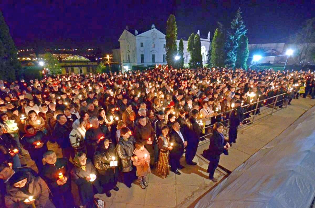 Slujiri arhiereşti în Mitropolia Moldovei şi Bucovinei 20669
