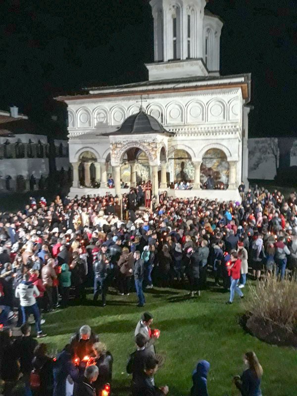 Praznicul Învierii Domnului în Mitropolia Olteniei 20580