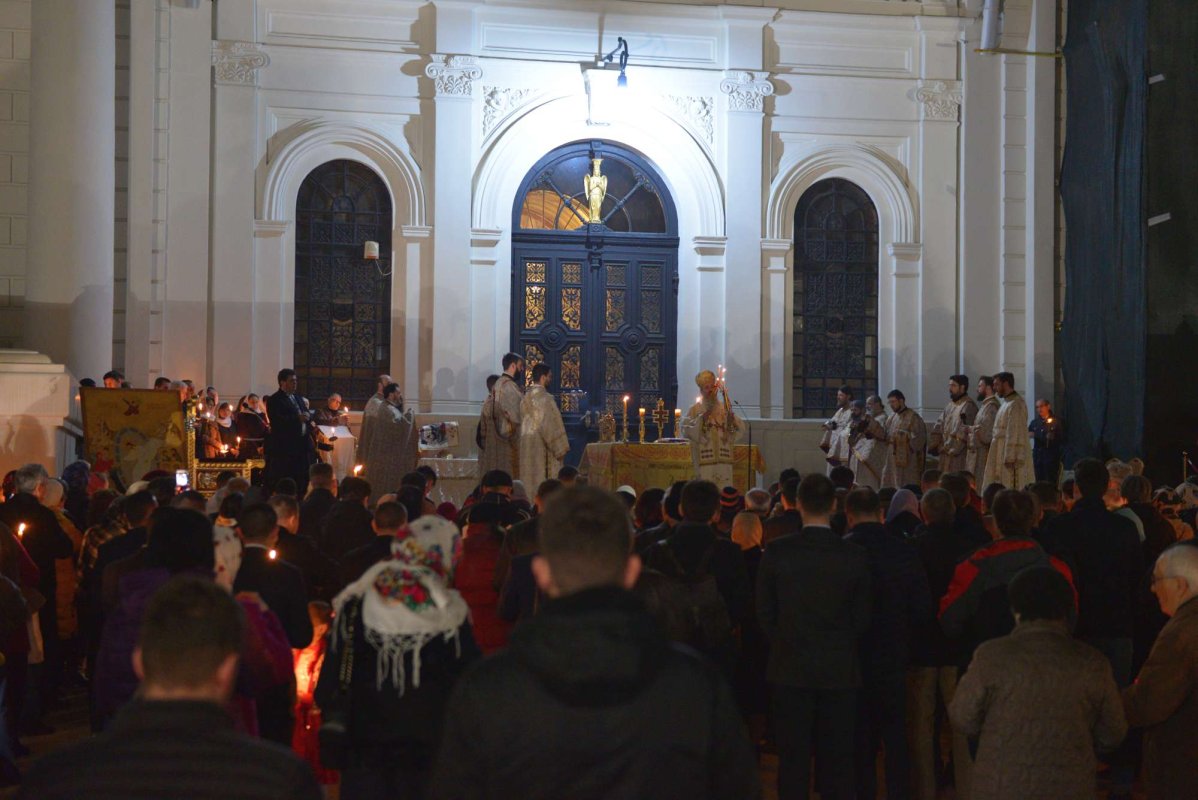 Slujba Sfintelor Paşti la Catedrala Mitropolitană din Iaşi 20544