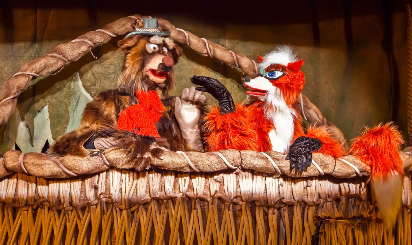 Expoziție de păpuşi la Bojdeuca lui Ion Creangă 20543