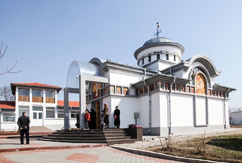 Sfinte Liturghii arhiereşti în Arhiepiscopia Craiovei 20499