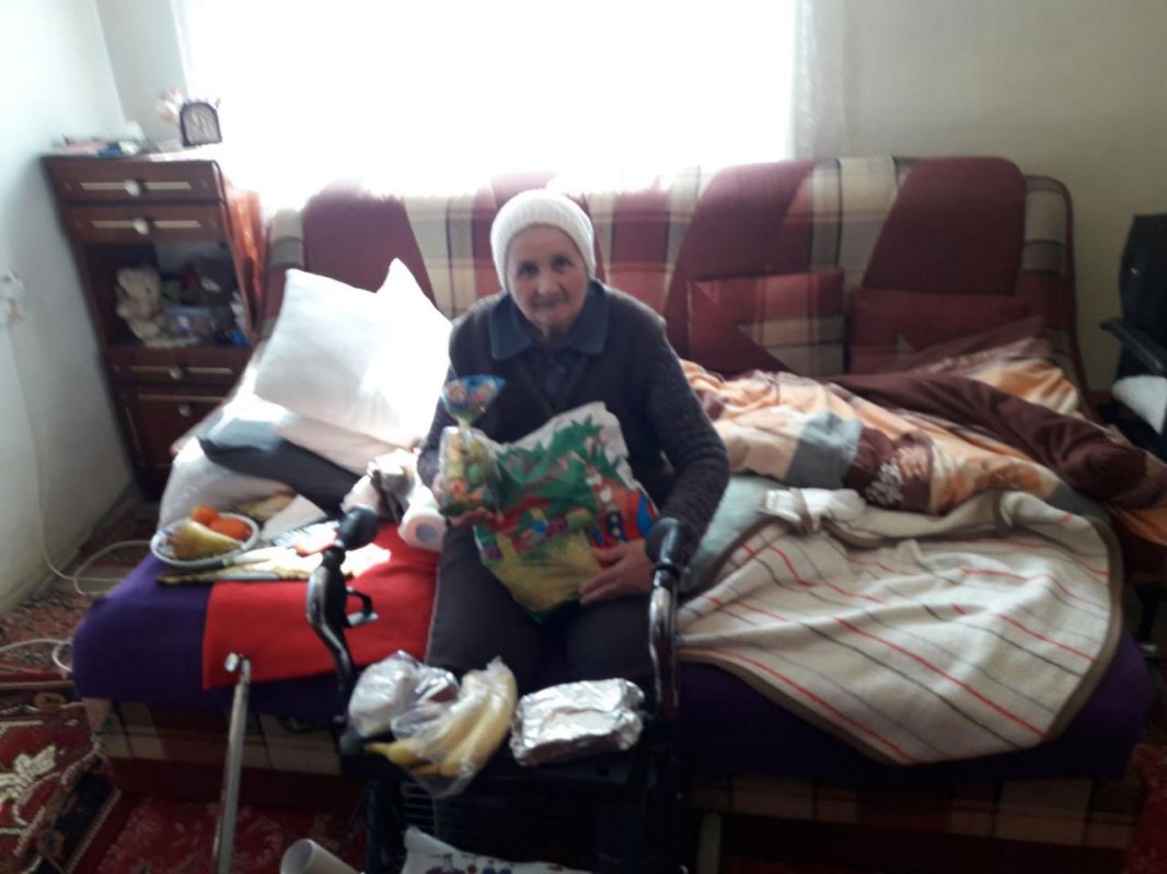 Daruri și ajutor oferit de Asociația Filantropia Ortodoxă Alba Iulia 20313