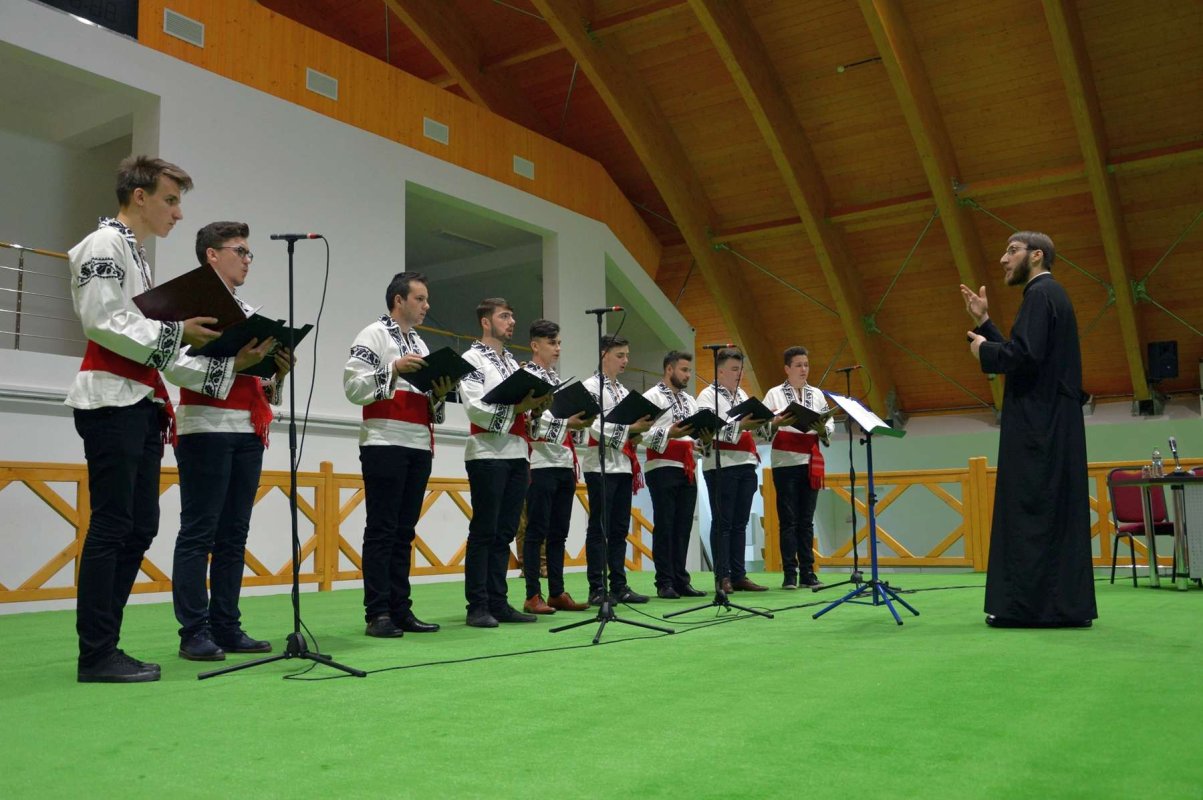 Seară duhovnicească la Comăneşti 20306