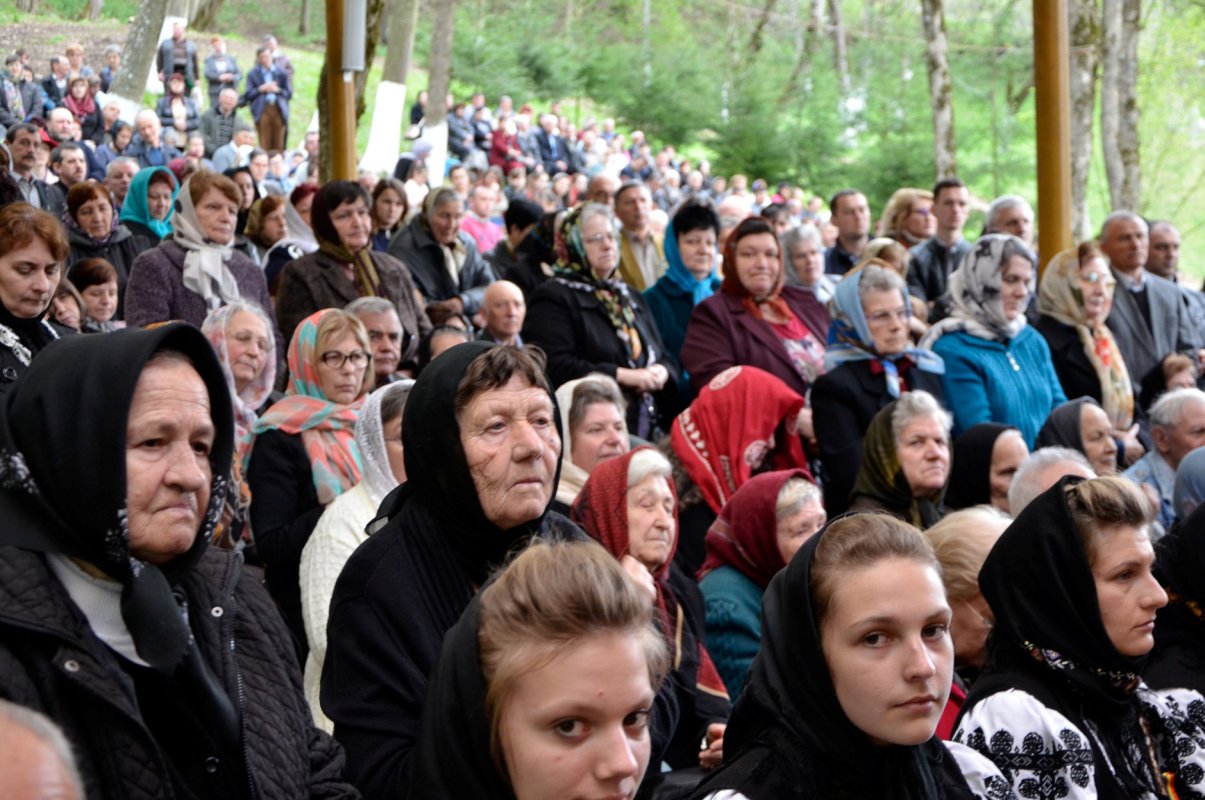 Hramuri și pelerinaje la praznicul Izvorului Tămăduirii 20218