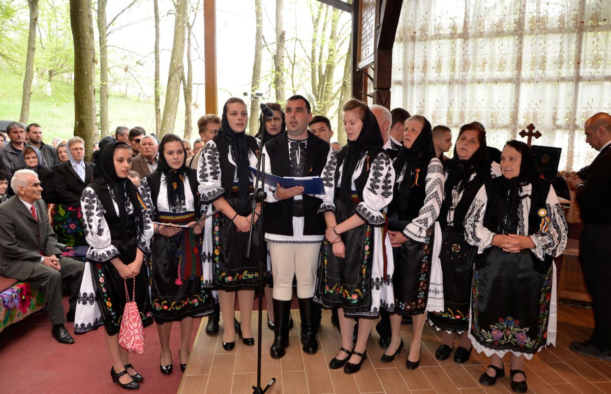 Hramuri și pelerinaje la praznicul Izvorului Tămăduirii 20219