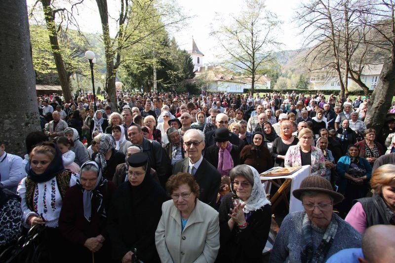 Hramuri și pelerinaje la praznicul Izvorului Tămăduirii 20227