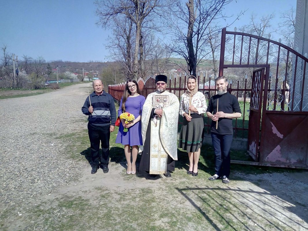 Vizita pastorală a PS Ignatie la Parohia Zăpodeni de Jos 20122