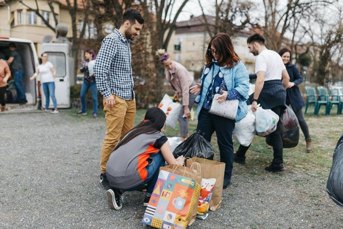 Campania umanitară „Copacul cu fapte bune”, la Timișoara 20047