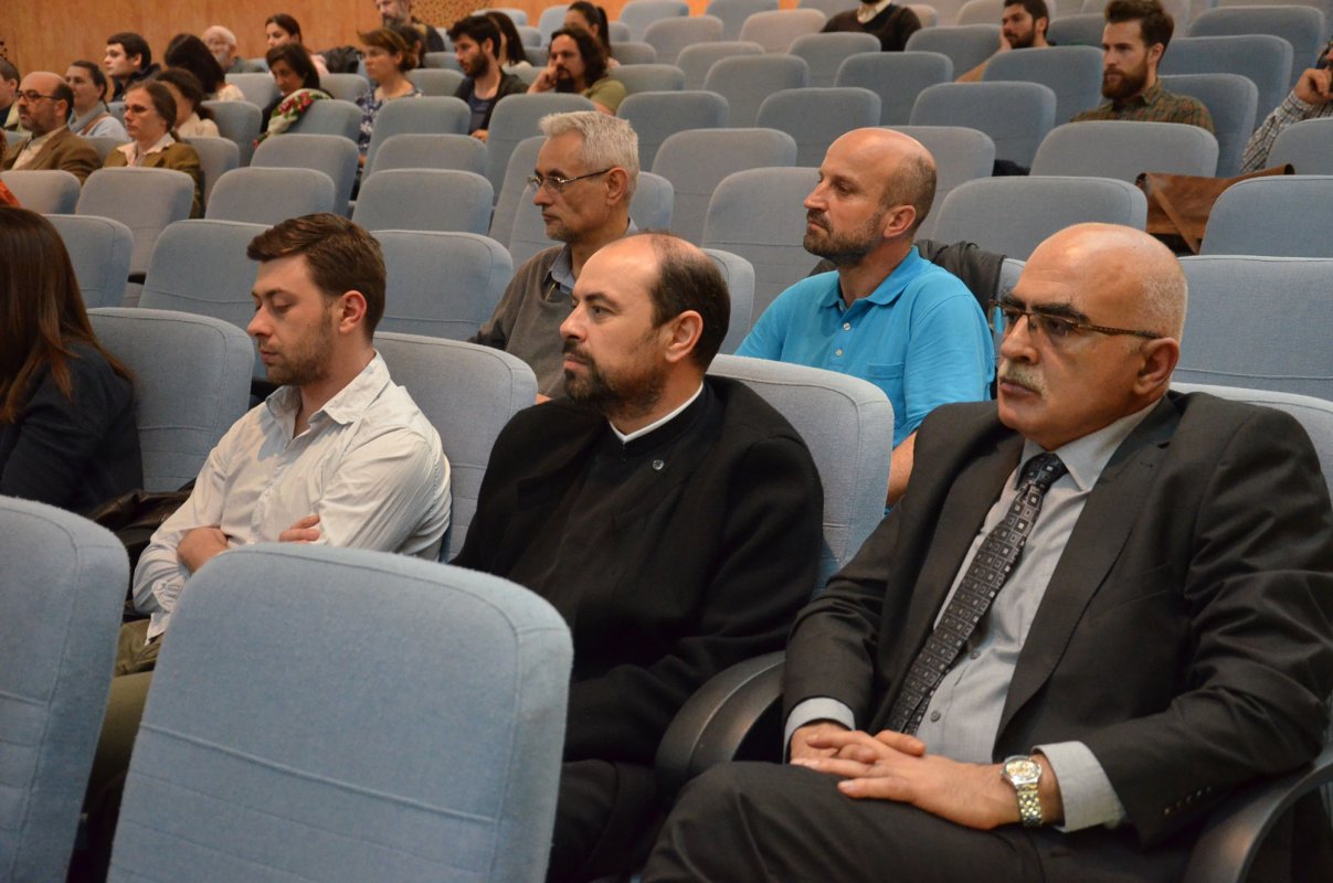 Conferință dedicată părintelui Teofil Părăian, la Timișoara 19981