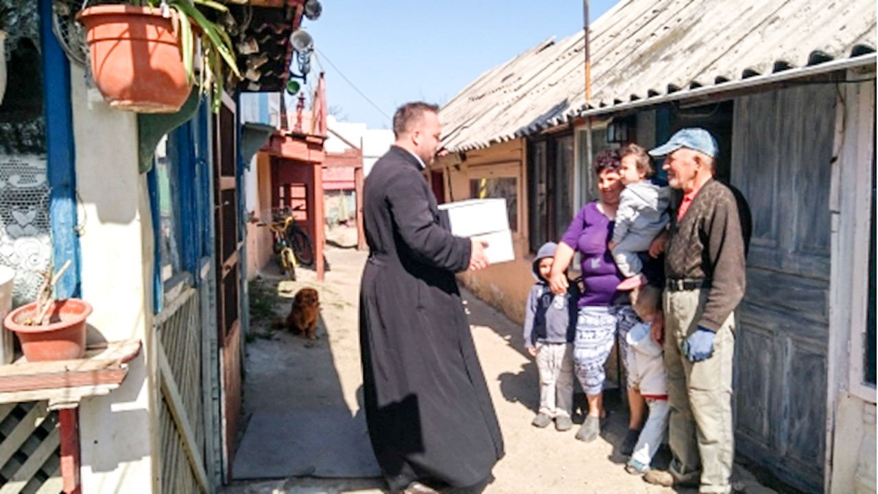 Acțiune socială a Protoieriei Titu din Dâmbovița 19929