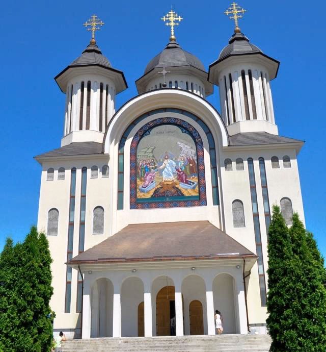 Preasfințitul Părinte Nicodim, la ceas aniversar 19906